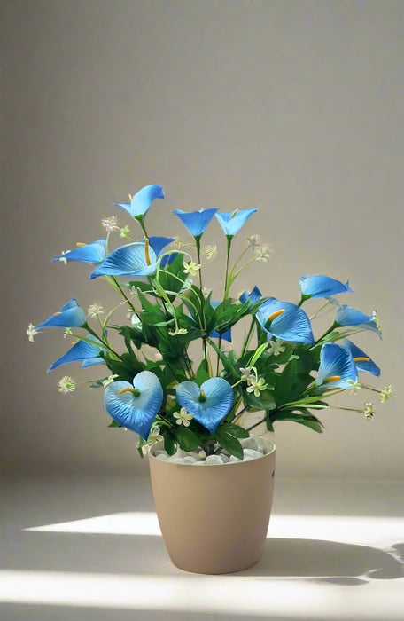 Flori de lotus artificiale , albastre și albe, în formă de inimă - Verdeață realistă din plastic pentru interior/exterior, cu flori, ghiveci și piatră
