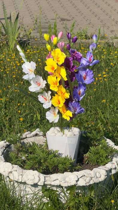 Buchete de flori artificiale – aspect natural, pentru un decor elegant